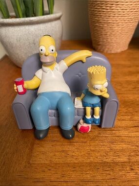 The Simpson’s Collectible Figure By Demons & Merveilles Homer & Bart on Couch